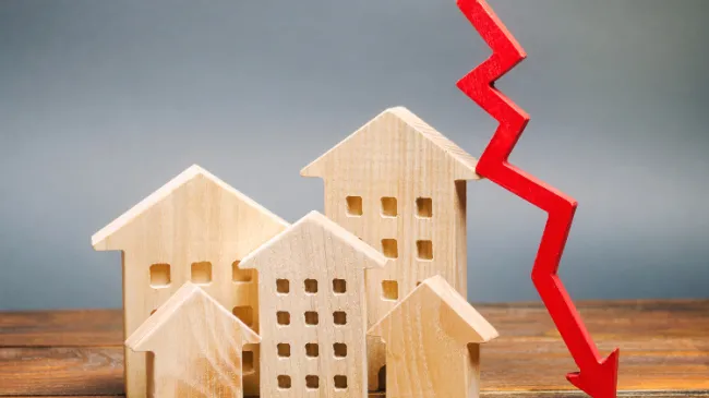 tiny houses red arrow